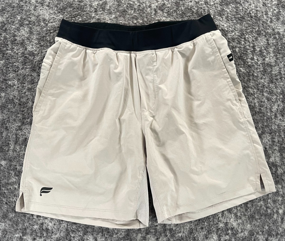 Fabletics Shorts Mens Small 28 Franchise Lined Performance Training 7" Bone